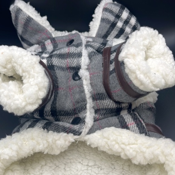 Cozy Plaid Dog Coat:‎ Stylish Winter Wear for Your Furry Friend! - Picture 6 of 9